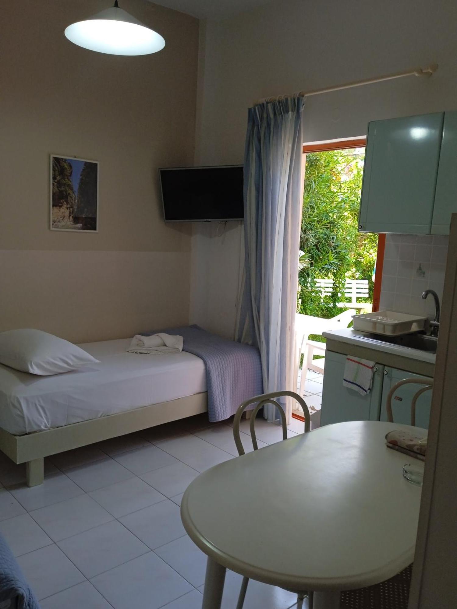 Ilona Apartments Chania 카토다라초 객실 사진
